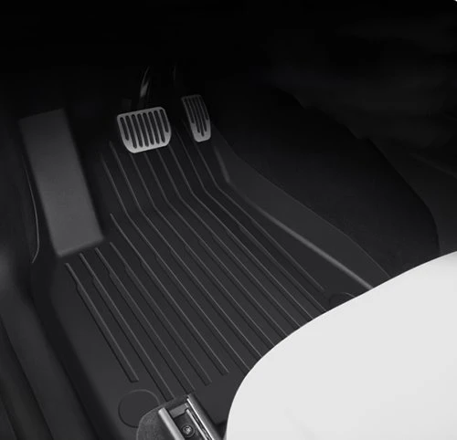 Tesla Model 3 Model Y TPE mats won't jam the main brake and accelerator Tesla Model 3 Model Y TPE mats won't jam the main brake and accelerator