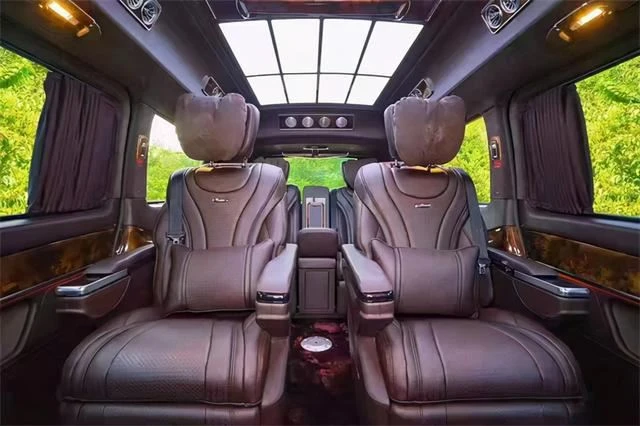 Mercedes-Benz V260L รถยนต์เพื่อการพาณิชย์สุดหรู 7 ที่นั่ง คัสตอมรุ่นท็อป รุ่น...