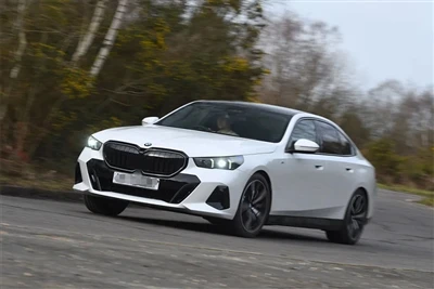BMW 5 Series แกนกลางและหัวใจ