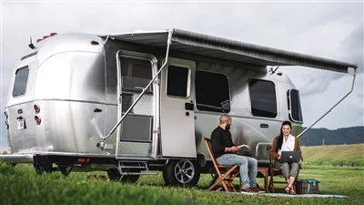 Volkswagen Vans ยังคงดึงดูดผู้ที่ชื่นชอบรถตู้